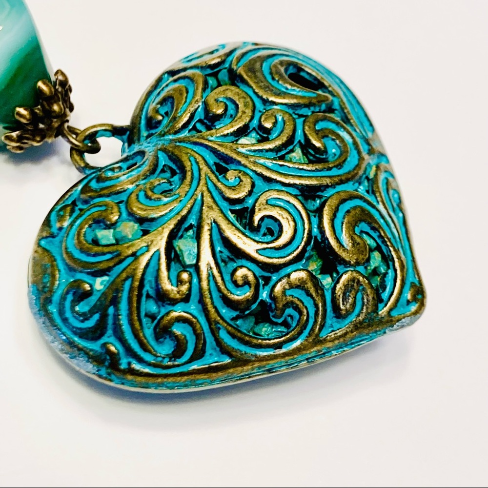 Teal Turquoise Patina Filigree Brass Heart Necklace w/ Onyx & Chrysocolla Stone - Picture 5 of 11